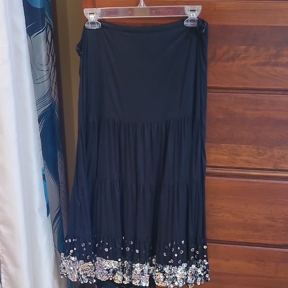 z Dresses & Skirts - Elegant Black Skirt with Sequin Details